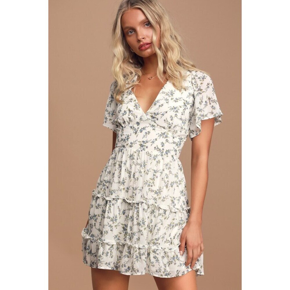 Lulus So True White Floral Print Tiered Short Sleeve Mini Dress - Size S